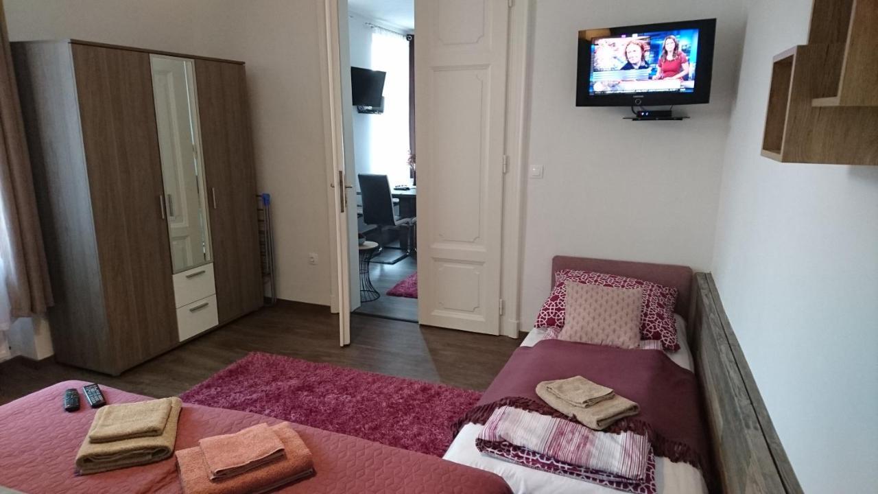 Nobilis Apartman Eger Bagian luar foto
