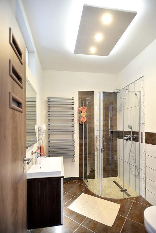 Nobilis Apartman Eger Bagian luar foto